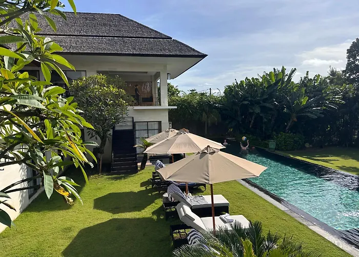 Grand Villa Puri Padi - Canggu